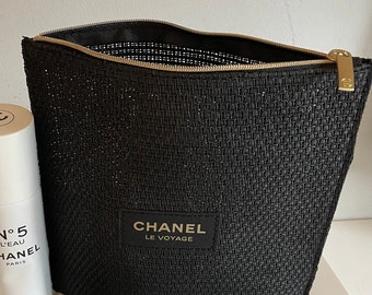 Authentische Chanel Schminktasche Trousse Kosmetiktasche Black Le Voyage, Raffia, Vintage