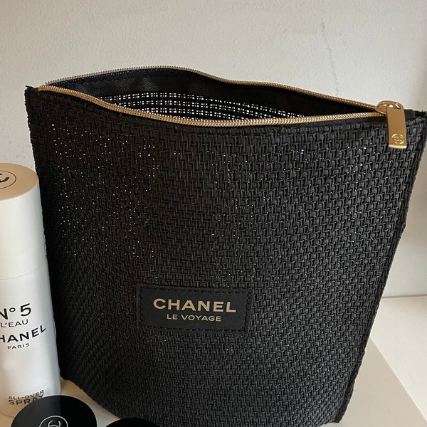 Authentic Chanel Make-up Bag Trousse Cosmetics Bag Black Le Voyage, Raffia, Vintage