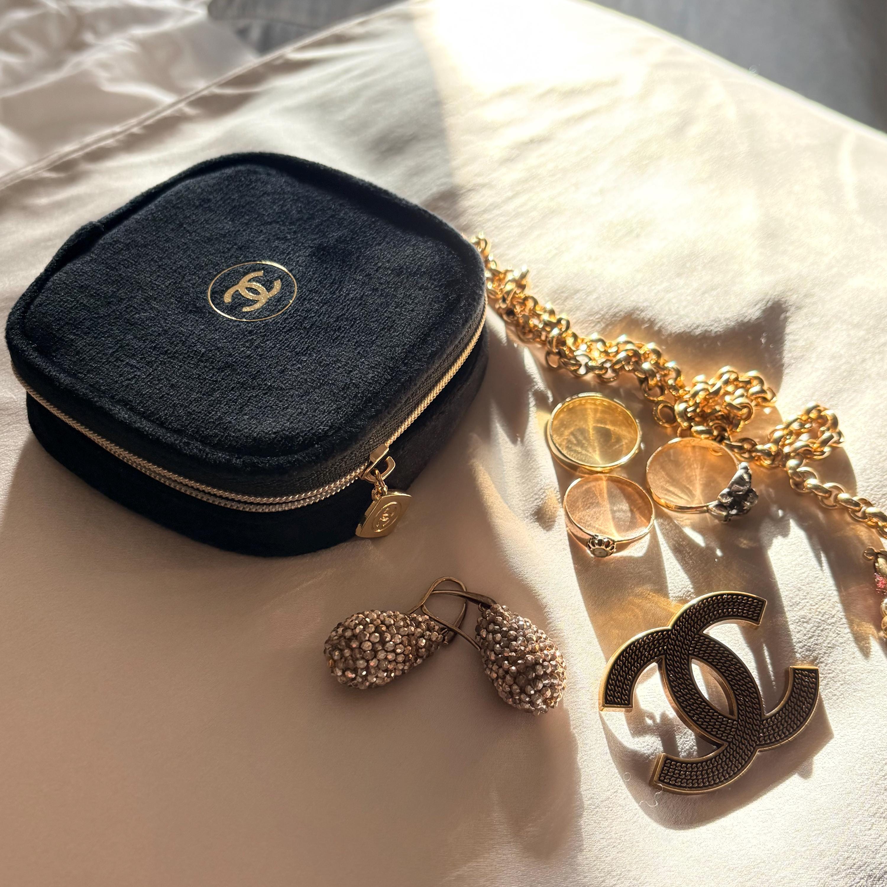 Chanel Velvet Jewelry Case Gold CC Bridal Ring Box Wedding Morning