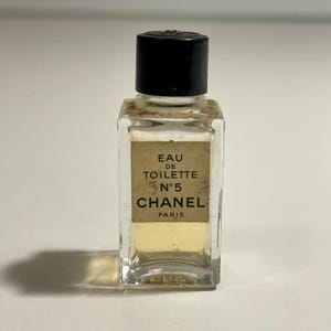 Chanel No 5 Eau de Toilette Miniature Perfume, 4 ml, Vintage, authentic