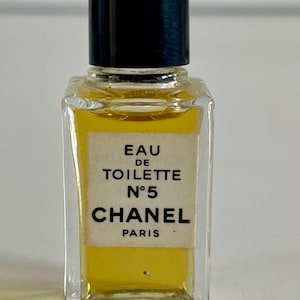 Chanel No 5 Eau de Toilette Miniature Perfume, 4 ml, Vintage, authentic