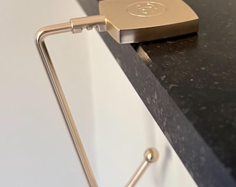 Chanel CC-tashaak goudkleurige handtas tafelhanger met Chanel-etui