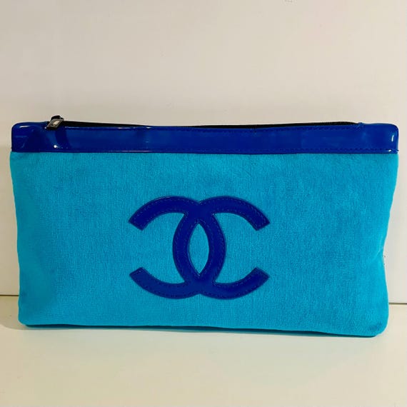 Rare CHANEL Beauté VIP Pouch – Turquoise Terrycloth & Patent Trim