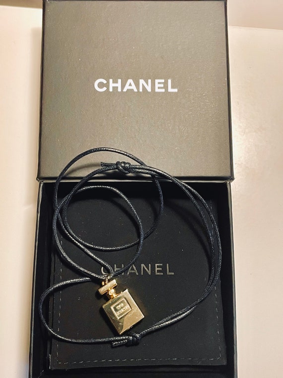 Chanel Necklace With No 5 Perfume Bottle Charm, Authentic, Vintage