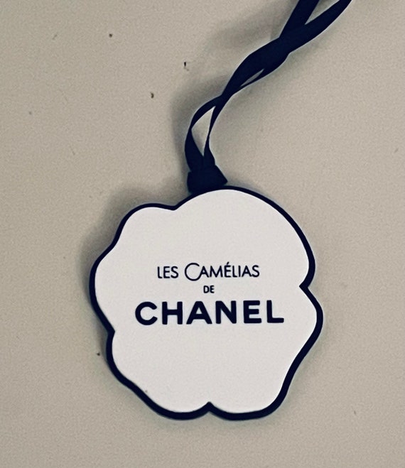 Les Camelias de CHANEL Black & White Double Layer… - image 3
