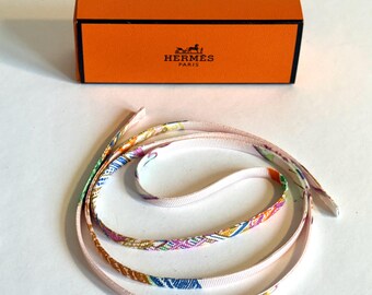 ヴィンテージ エルメス シルク ツイリー スパゲッティタイ – マルチ 