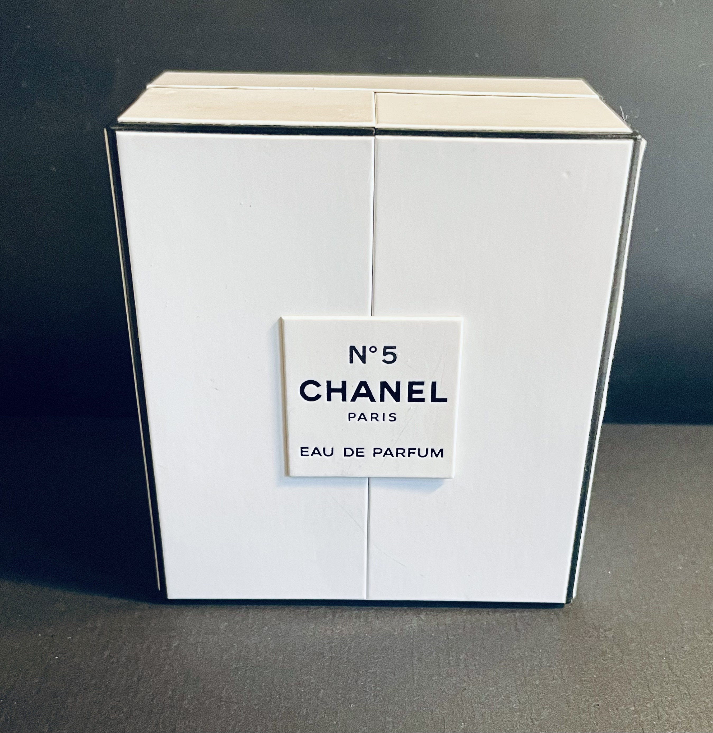 CHANEL No 5 Christmas Coffret – 1.5 Ml Eau De Parfum Miniature