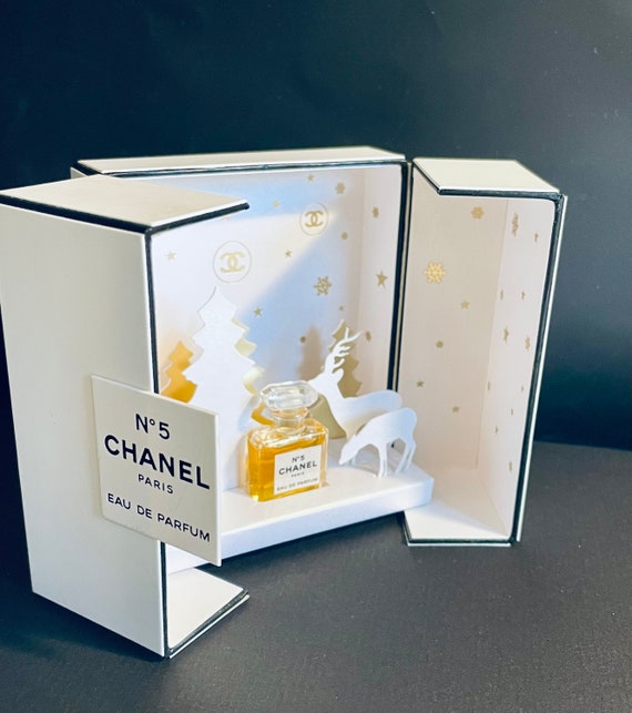 Chanel No 5 Christmas Box, Edp Miniature Perfume With Trees