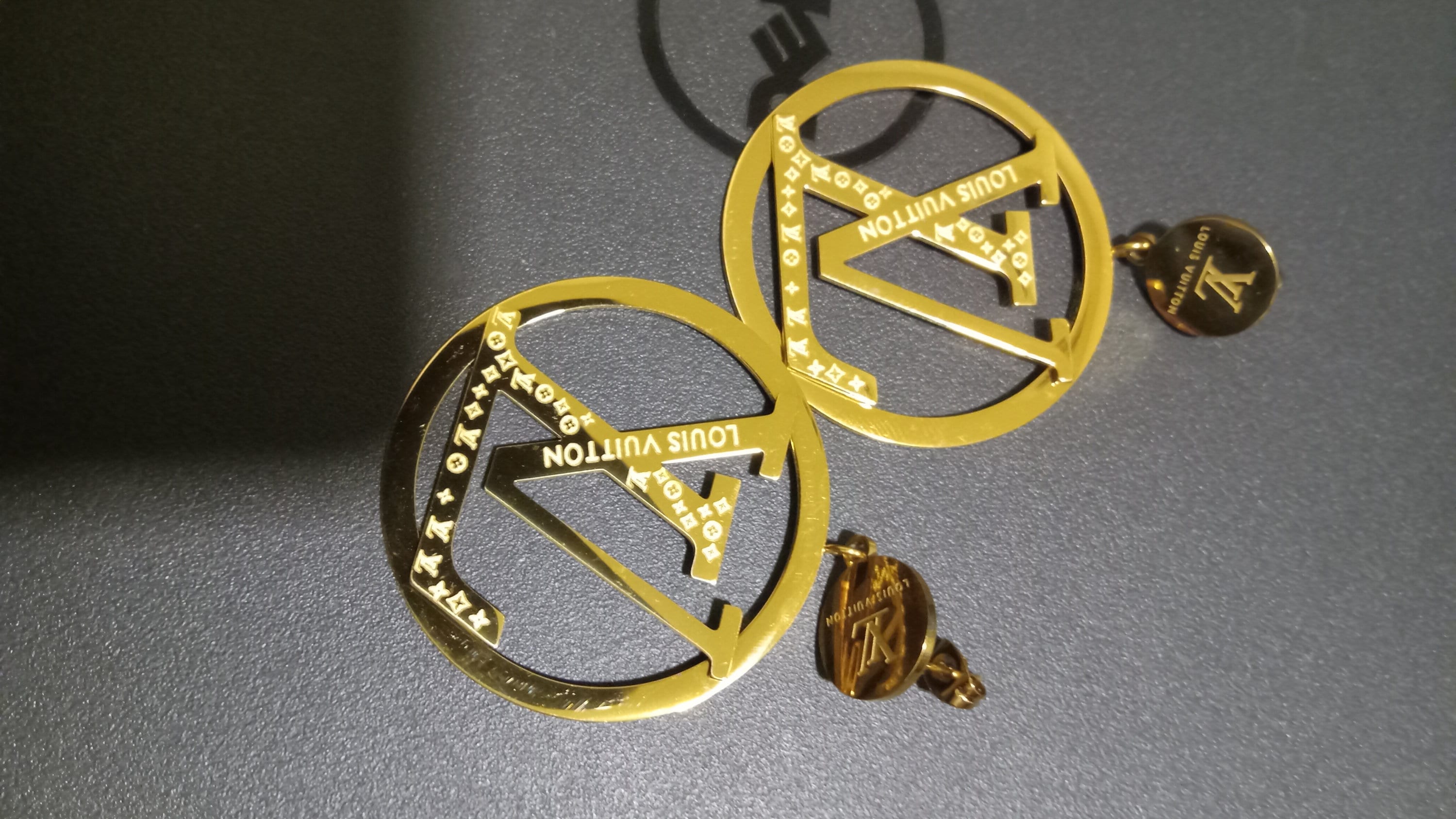 Louis Vuitton Circle Monogram Necklace  Rent Louis Vuitton jewelry for  $55/month