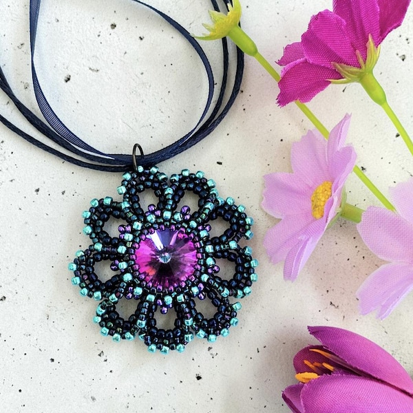 Amelie Flower Pendant Beading Tutorial (PDF)