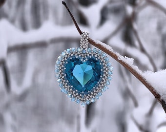 Beading tutorial-Blue Ice Heart-RosePendant, Beading pattern,Beading tutorial,Teaching pattern,Pendant tutorial,pattern,pendant tutorial