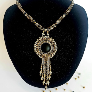 Black Moon Halskette Anleitung (PDF-Muster)