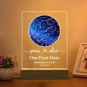 Mapa estelar personalizado por fecha, luz nocturna con mapa estelar, mapa de constelaciones personalizado, cielo nocturno por fecha, regalo de compromiso para ella/él, STAR01