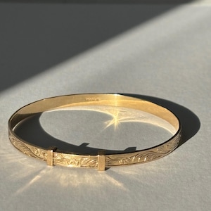 Vintage 9k Gold Engraved Bangle / Bracelet