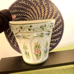 Jarrón de bolsillo de pared de cerámica pintado a mano RCCL de la colección Horchow Portugal firmado y numerado