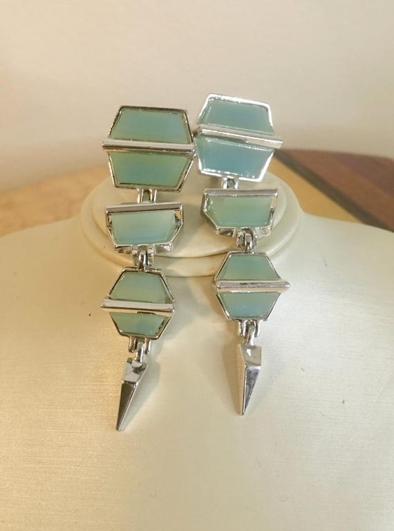 V by Laura Vann 3 Inch Dangle Drop Silver Tone Clip-on