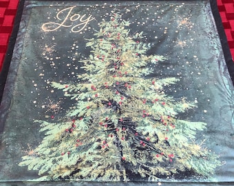 Christmas Tree Snowy Evergreen Reversible Snowflake on Green Quilted Table Topper Winter Placemat