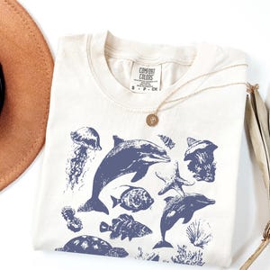 Sea Animals 90s Vintage Style Tshirt, Retro Comfort Colors Ocean Shirt, Sealife, Whale, Orca, Turtles, Dolphin Shirt, Unisex Adult Tee