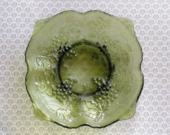 Vintage Anchor Hocking Avocado Green Glass Bowl: Grape Vine Embossed