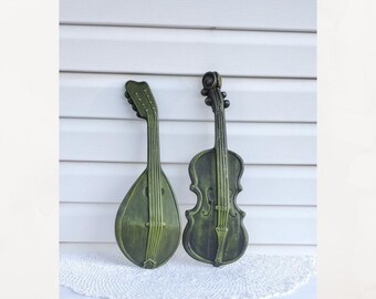 Vintage Royal cast aluminum musical instrument wall art . Violin and Mandolin wall sculpture. Music wall hanging. Metal wall art . 18"