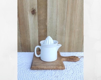 Vintage Italian ceramic citrus juicer.  White teamer pitcher.  Porcelain hand juicer.  Small juice extractor. Old fashioned juicer.