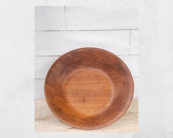 Hand Turned Solid Walnut Bowl:  Wooden Salad Bowl. Vintage Wood fruit bowl .