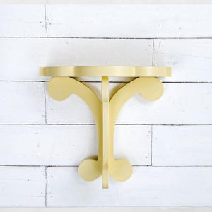 Vintage wall mount pottery barn inspired wood scroll pattern wall display shelf.  Ledge display shelf.   Dayton Hudson brands. INC.  1999.