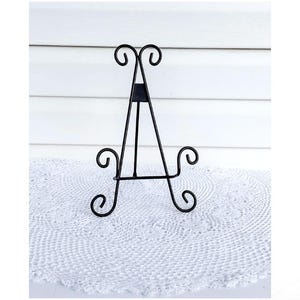 Black scrolled metal/iron tabletop display easel.   Picture stand.  Small art display easel.  11.5" tall