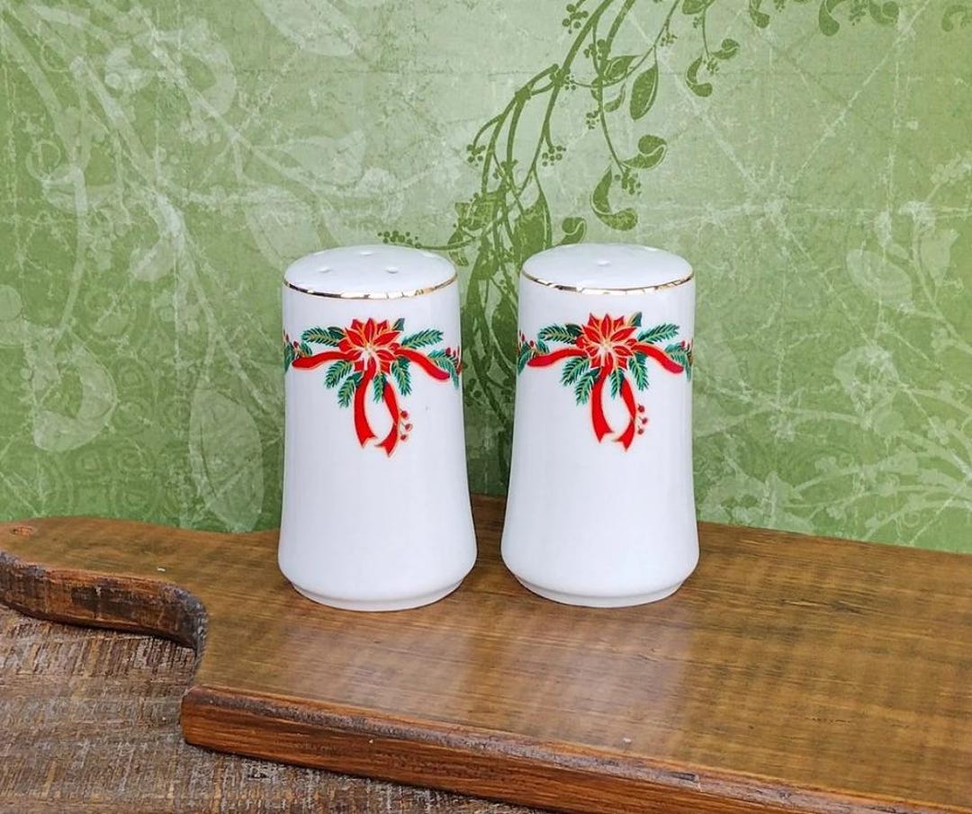 Vintage Christmas Salt And Pepper Shakers