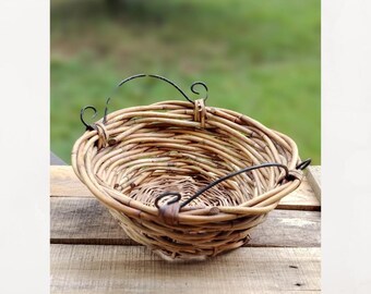 Vintage Chunky Woven Basket with Metal Handles: Decorative  display basket.  Woven Fruit Bowl. Woven bread basket.