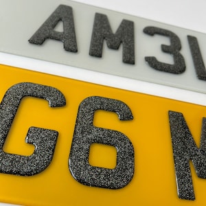 Targa per auto in gel 3D con glitter scintillanti, targa per auto e targa da esposizione come regalo