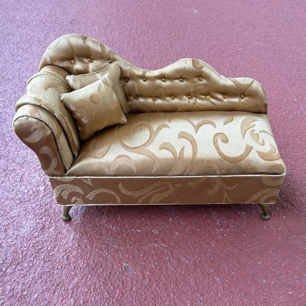 Yidafeng Crafts sofa shaped jewelry box with cushions