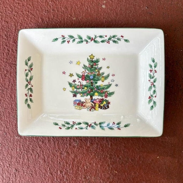 Nikko Fine tableware  Christmas Tree Holiday Japan Tray 8 3/4"