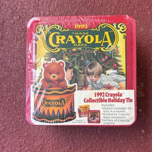 Vintage 1992 Crayola Collectible Holiday Tin with 64 Crayola Crayons