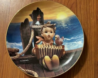 M.J Hummel  Let's Sing  Gentle Friends Vintage Plate Collection