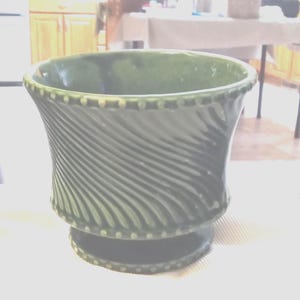1940's, McCoy USA, dark green, swirl line, short, jardiniere, pedestal, glossy glaze, round