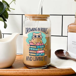 Cute Book Lover TBR Sipper Glass with Bamboo Lid and Straw, Bookworm Gift Idea Bookish Kitchen Decor, Funny Cat Mom Book Mug 16oz