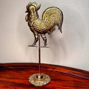Vintage Brass Rooster Weathervane Tabletop Spinning Figurine Farmhouse French Country Decor Mid Century Folk Art Kitchen Accent French Core