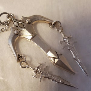 Sword pendant necklace