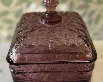Indiana Glass Plum Bee Box MINT