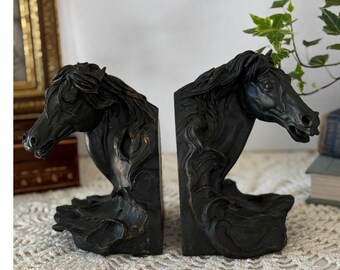 REsin Horse Bookends