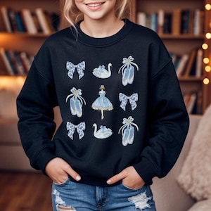 Coquette Bow Dance Shirt Gift for Her, Blue French Toile De Jouy Floral Bow Dancer Sweatshirt for Ballerina, Dance Gift, Ballet Dancer Gift