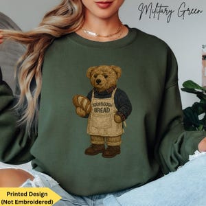 Bear Sweatshirt for Sourdough Bread Maker, Vintage-Inspired Nostalgic Women's Bear Sweaters, Cozy and Charming Sourdough Lover Shirt Baker Gift, Trendy 1990s Preppy Classy Bear Crewneck for Youth