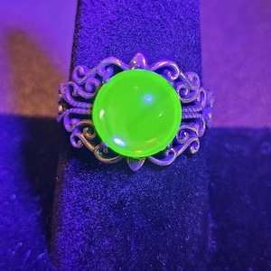 Uranium Glass Adjustable Ring  new Sterling Silver with vintage Cabochon cut Round top Uranium glass stone that glows under black / UV light