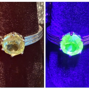 Uranium Glass Round cut Ring new Sterling Silver size 9.5 READ DESCRIPTION with vintage Uranium glass stone that glows under black / UV ligh