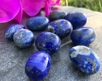 Lapis Lazuli - Healing Crystals for Pets - Chakra cleansing for animals - Third Eye Chakra - Balance your chakras - Crystal energy healing
