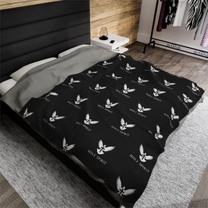 Espíritu Santo Velveteen manta de felpa, manta cristiana, manta de fe, manta de Jesús, manta religiosa, manta cruzada, manta católica imagen 4