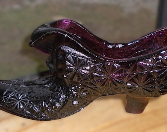 Set of 3 Slipper with Kitten by Fenton Amber Amethyst Milk Glass