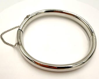 Vintage Sterling Silver Engraved Hinged Bangle Bracelet with Safety Chain & Monogram