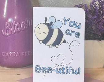 Bee-utiful Chibi Bee 4” x 6” Card Stationary